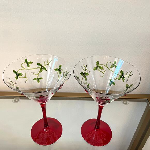 Christmas Red Rhinestone Holly Berry Cocktail Martini Glasses Set of 2 NEW - Picture 10 of 10